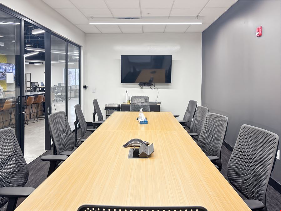 Regus - Greece - W Ridge Rd