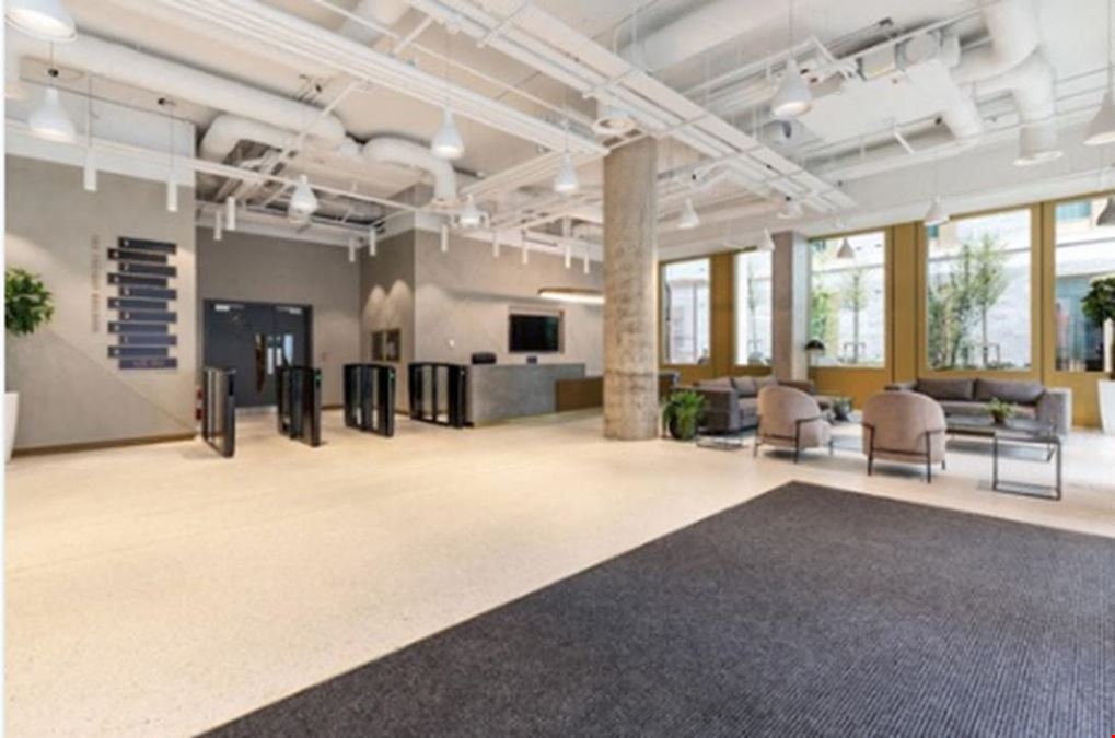 Xdanu - The Freight Building