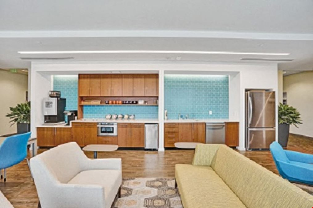 Carr Workplaces - Las Olas