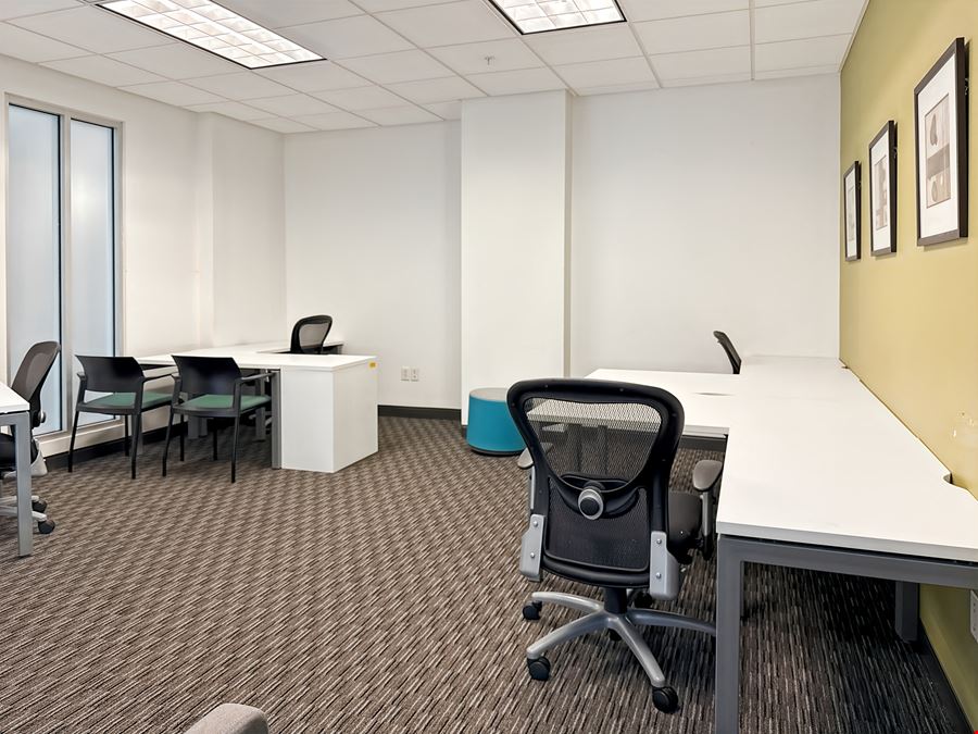 Regus - Louisville - Ormsby III Forest Green