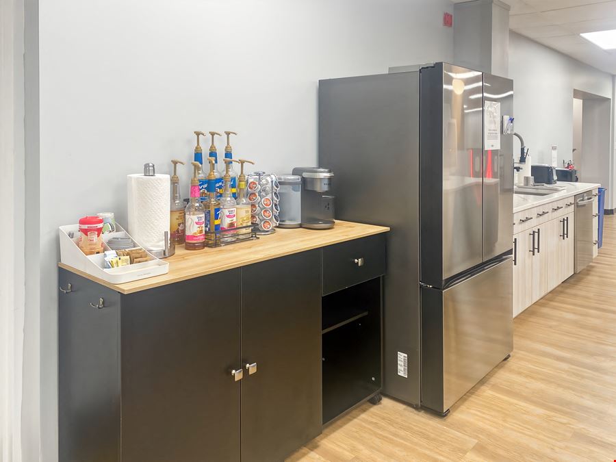 NC, Winston-Salem - W Third St