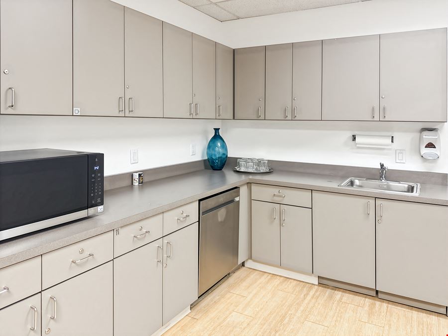 Regus - Chandler - Alma School Rd