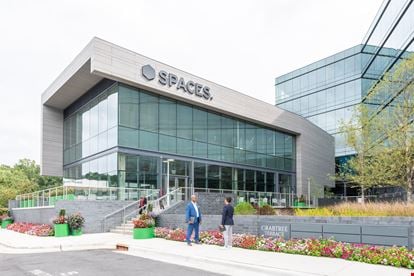 NC, Raleigh - Spaces Crabtree Terrace