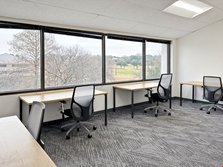 Regus - Irving - 320 Decker Drive