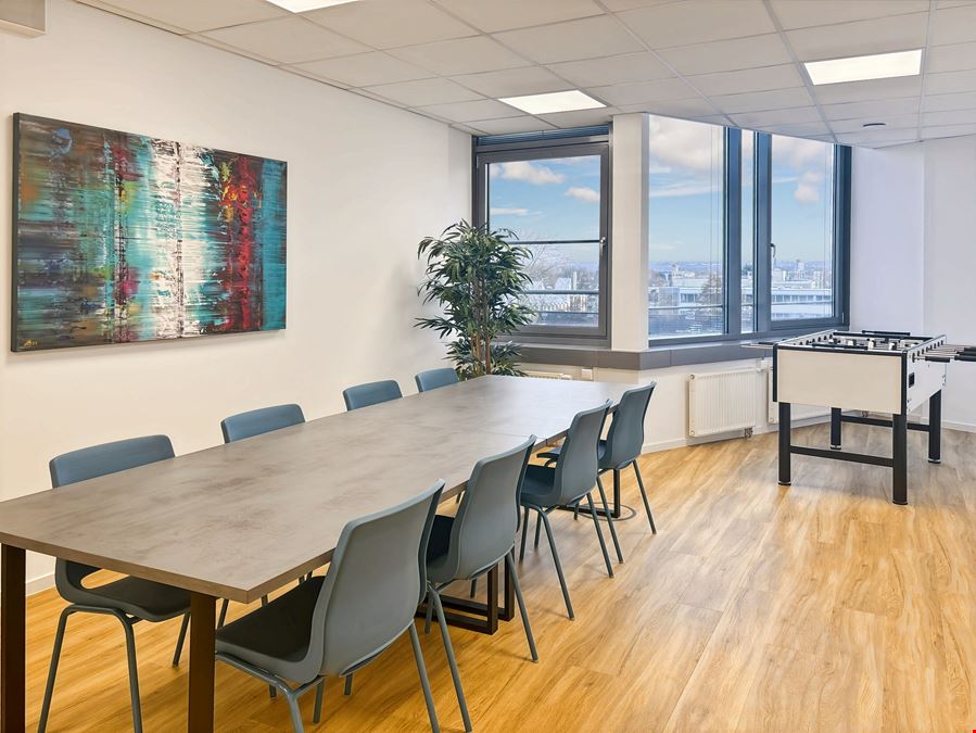 Regus - Globe