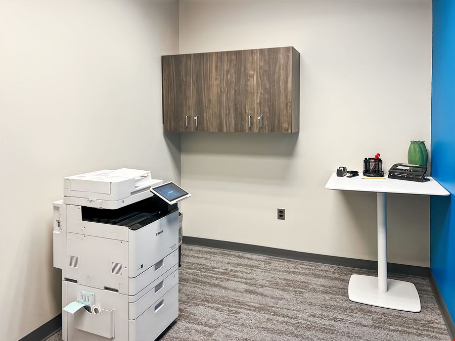 MI, Ann Arbor - Frank Lloyd Wright Dr