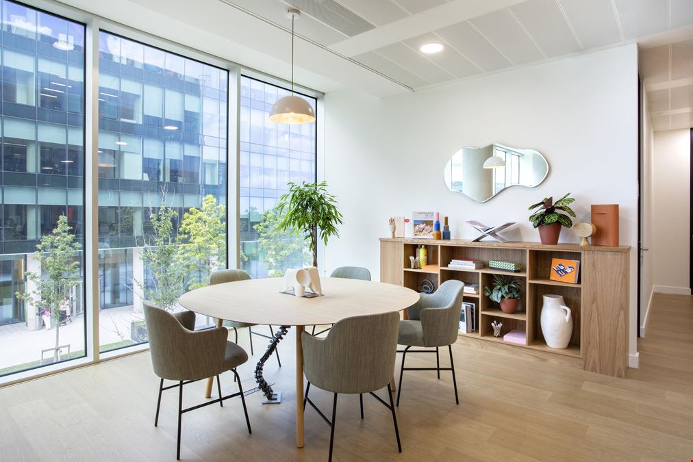 Dublin, Spaces Airport Central