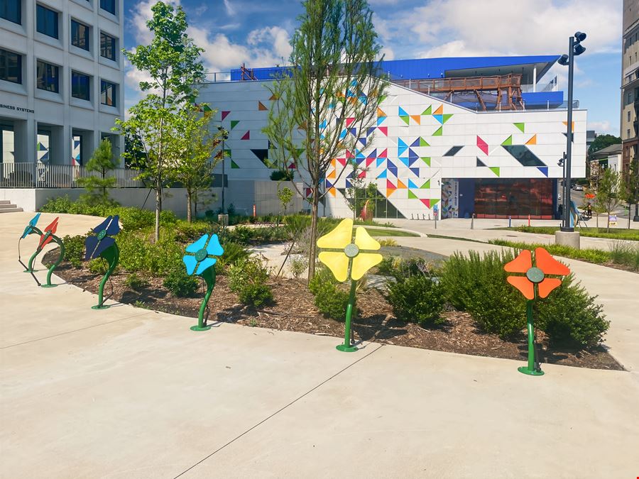 NC, Winston-Salem - W Third St