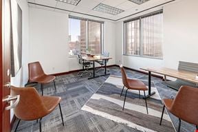 Expansive Team Day Office