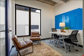 Expansive Team Day Office