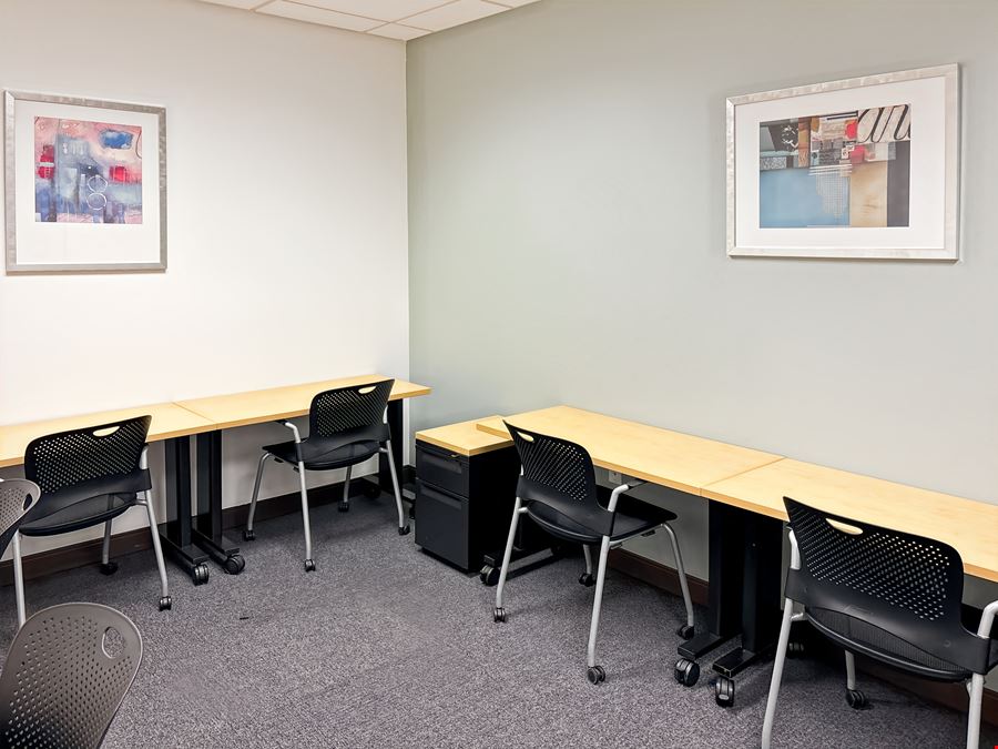 AR, Bentonville - Bentonville Plaza