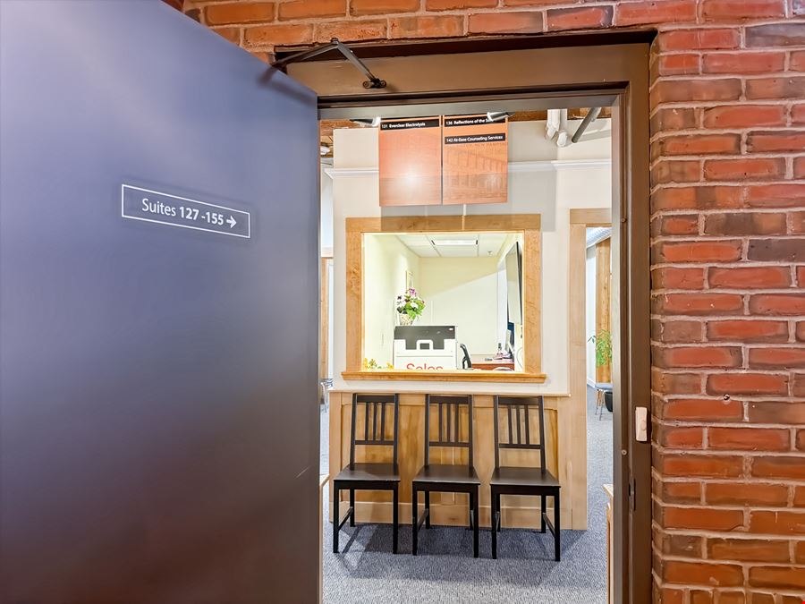 Regus - Tilton - W Main St