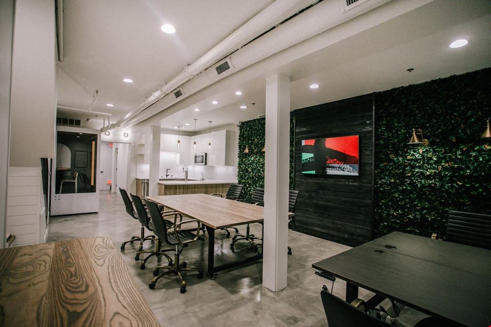 Flexible Lower Level Meeting Space