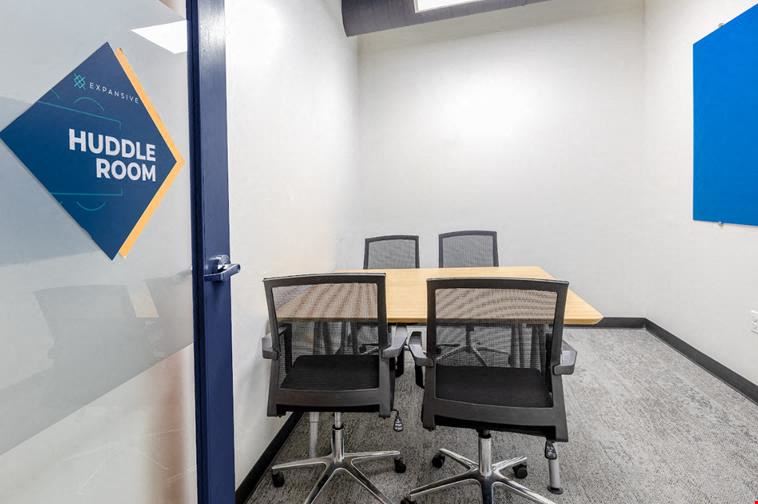 Huddle Room