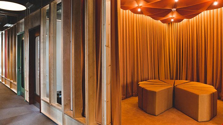 Fora - White Collar Factory