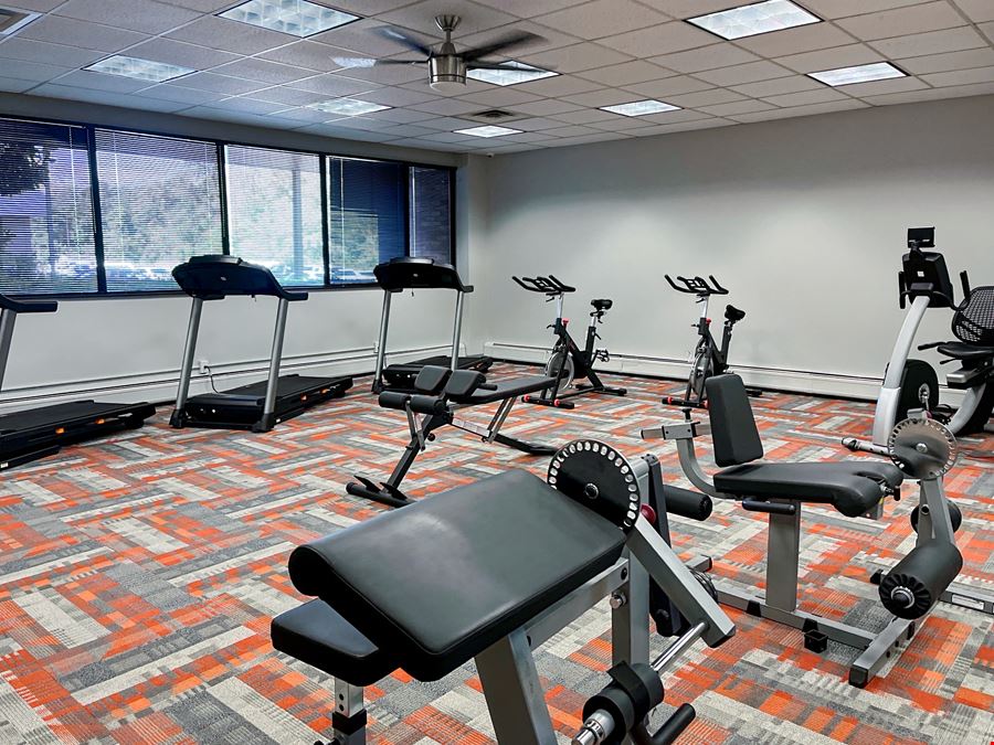 NJ, Oradell - Kinderkamack Rd.