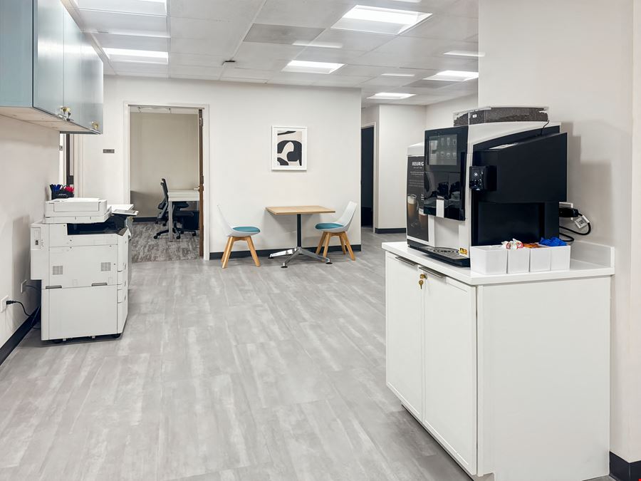 IL, Des Plaines - River Rd