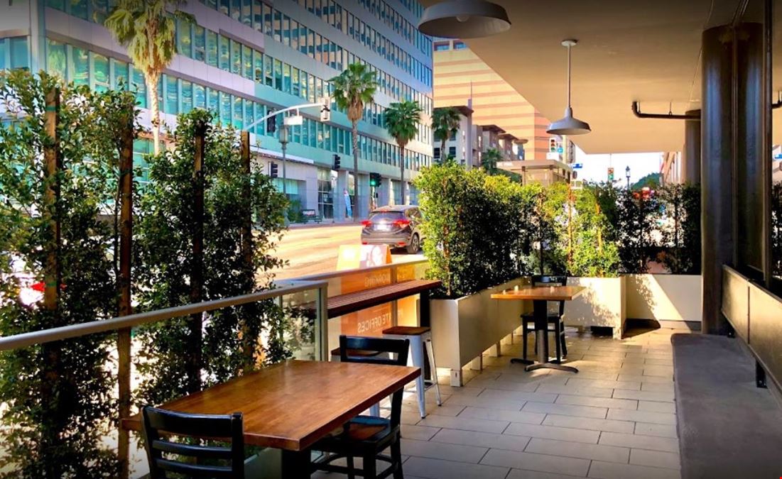 W Suites @ 1001 Wilshire