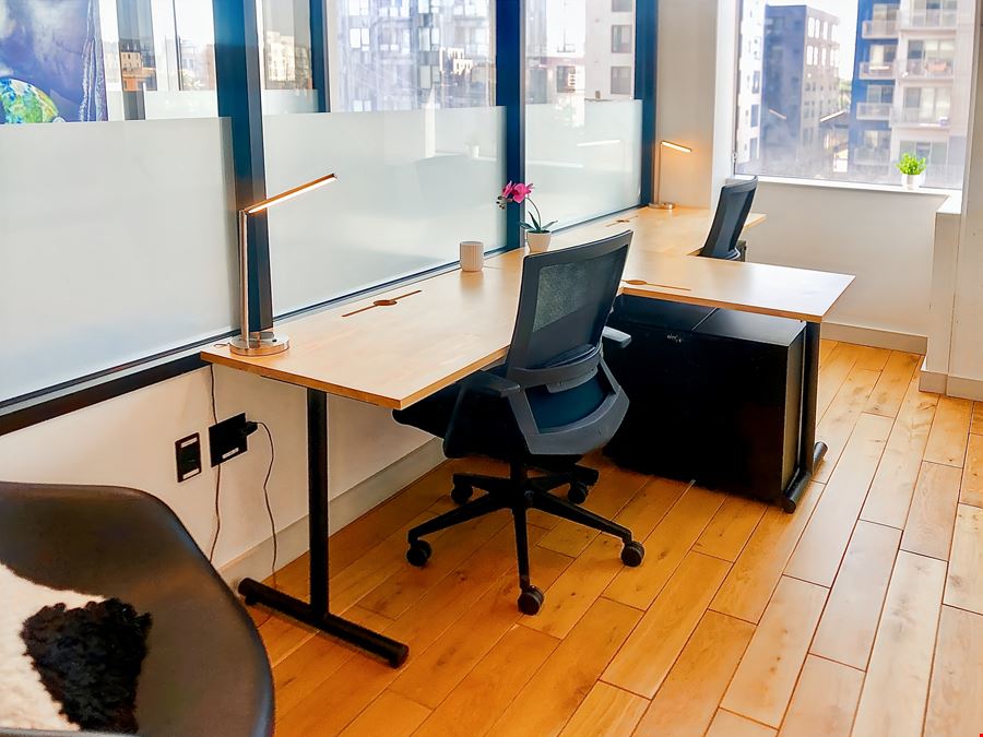 MN, Minneapolis - Lagoon Ave