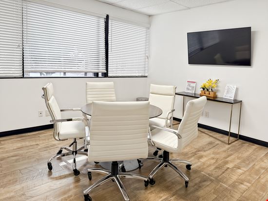 CA, Santa Ana - W Civic Center Dr