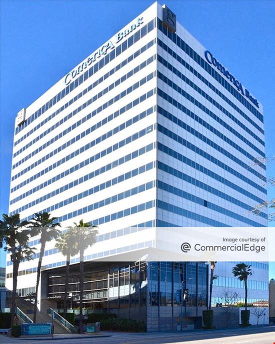 Preview of Sherman Oaks Galleria Office space for Rent in Los Angeles