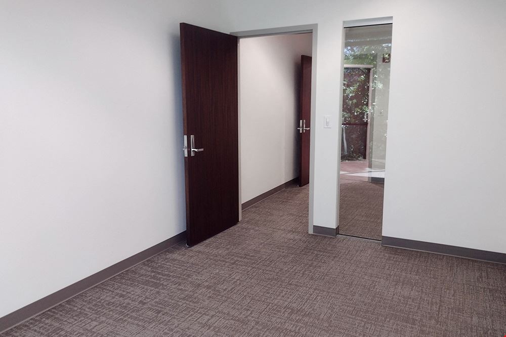 1995 North Park Place