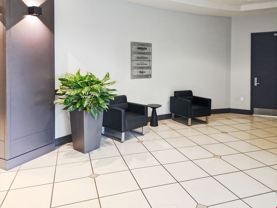 FL, Orange Park - Crossing Blvd