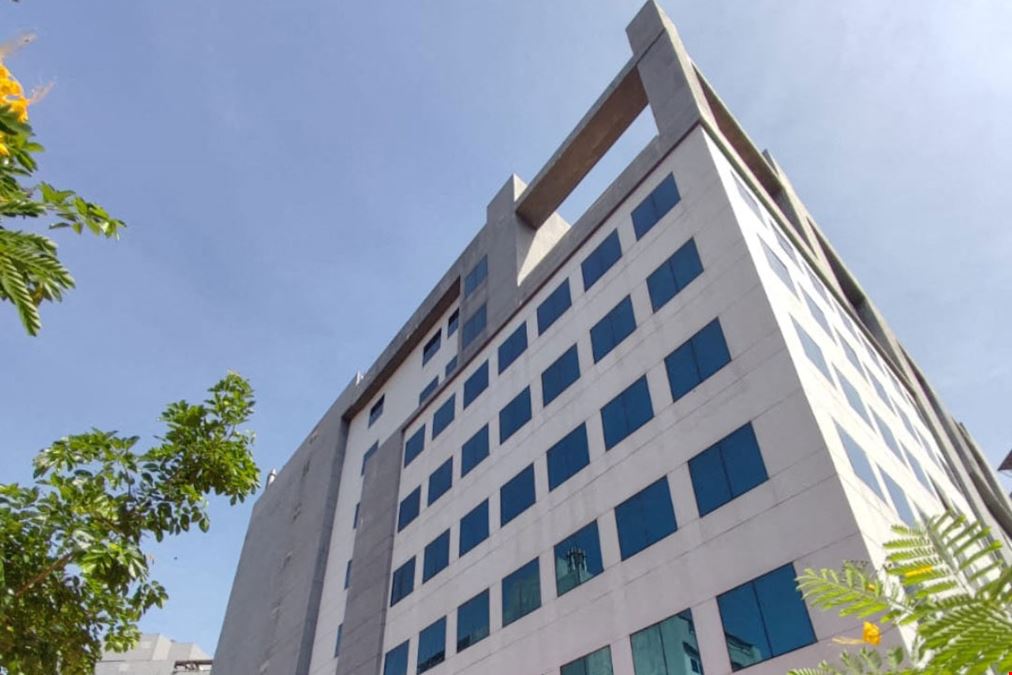 IndiQube - Arcade T2