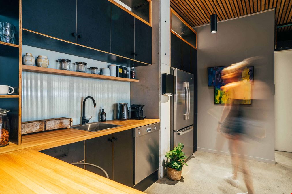 741-743 Lawrence Hargrave Drive