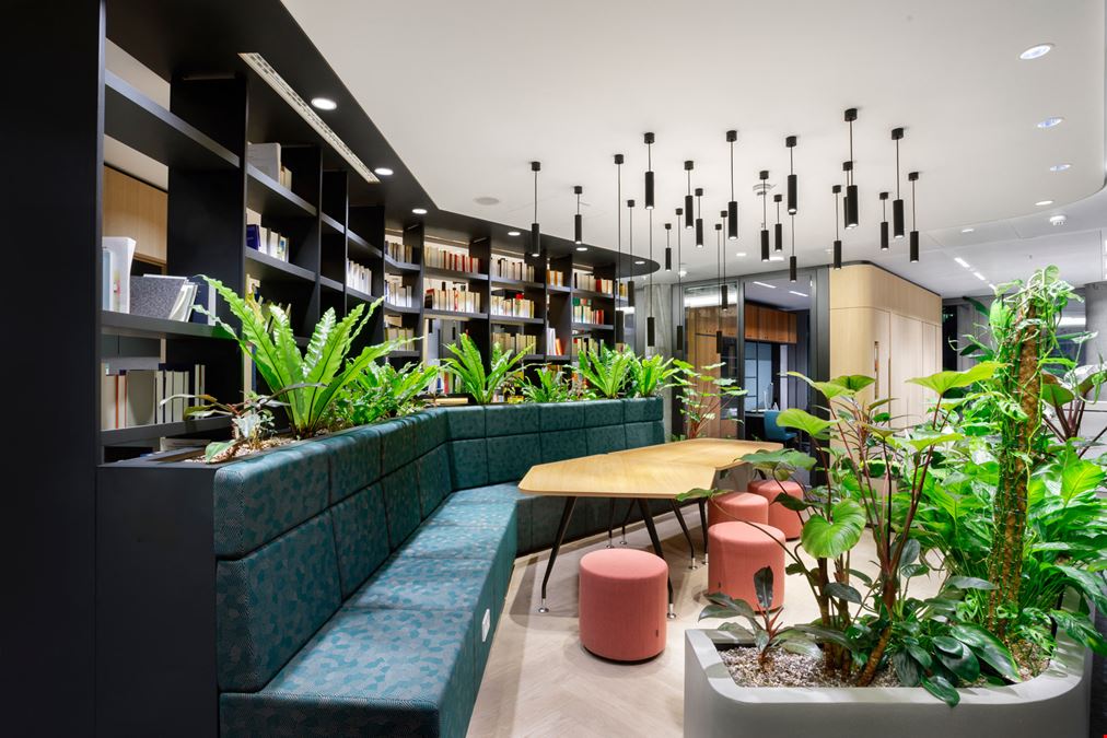 K1 Business Club - k1 BusinessClub FOUR