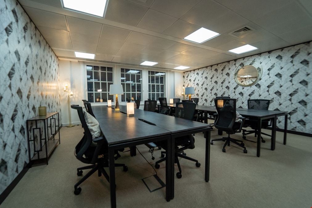 One Avenue Group - North Row