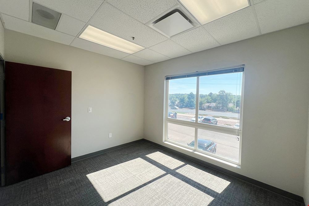 Workstyle Flexible Spaces - 2020 N Academy
