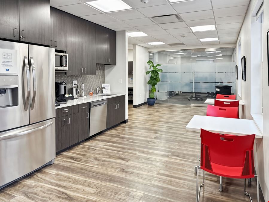 HQ - Washington - 50th St NW