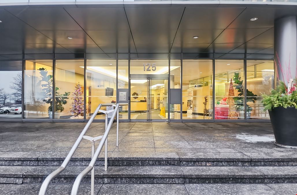 ON, Markham - Commerce Valley West