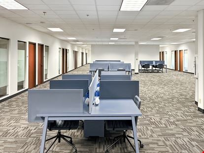 Regus - Phoenix - E Thomas Rd