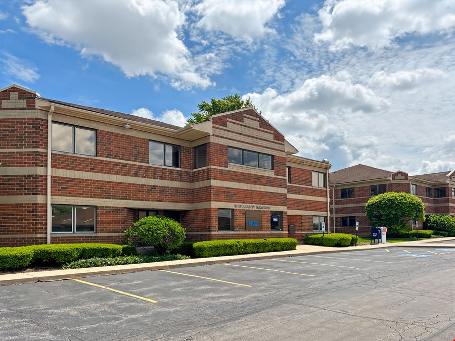 IL, Winfield - County Farm Rd