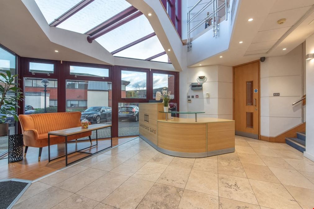 Podium Space - Sandford Gate