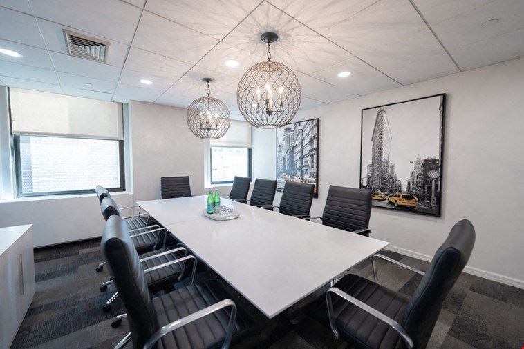 10 Person Meeting Room A - Large