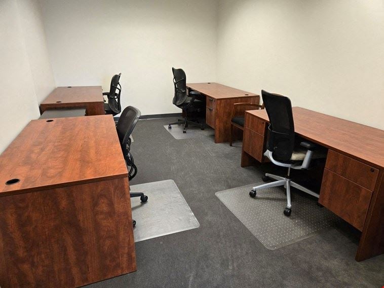 Dedicated Desk - Interior Space