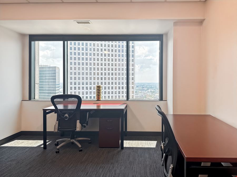 LA, New Orleans - Place St. Charles