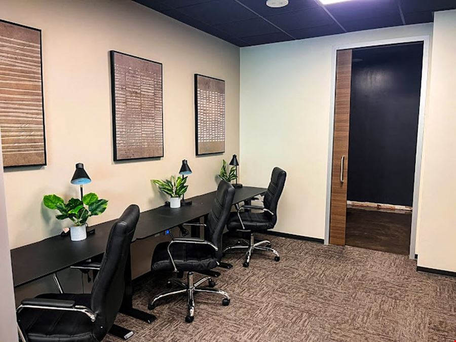Lucid Private Offices - Camelback/Biltmore