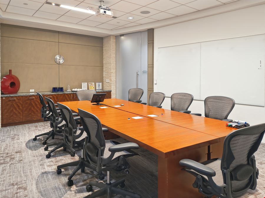 Regus - Plano - Shops at Legacy