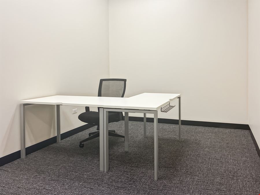 Regus - St Charles - The Plaza