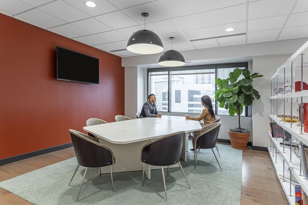 LA, New Orleans - Place St. Charles