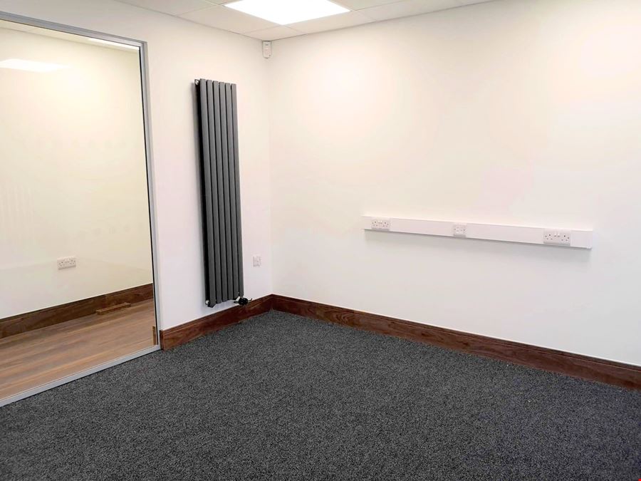 Storage Giant - Bridgend