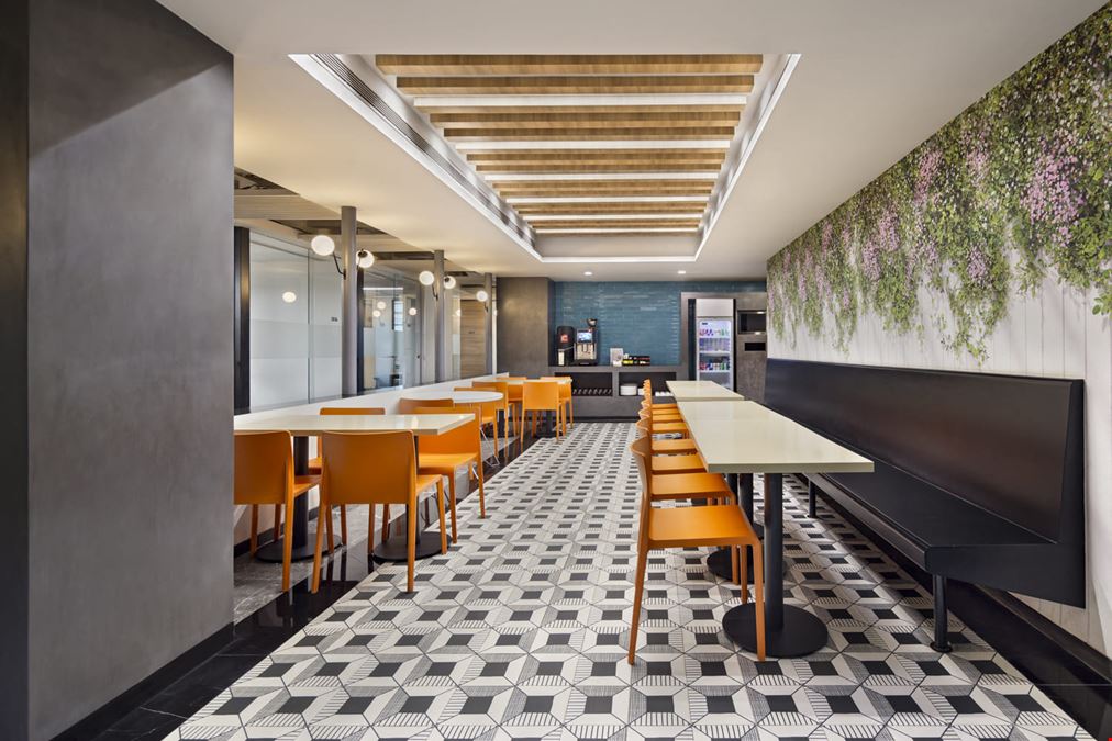 CorporatEdge HT House, New Delhi