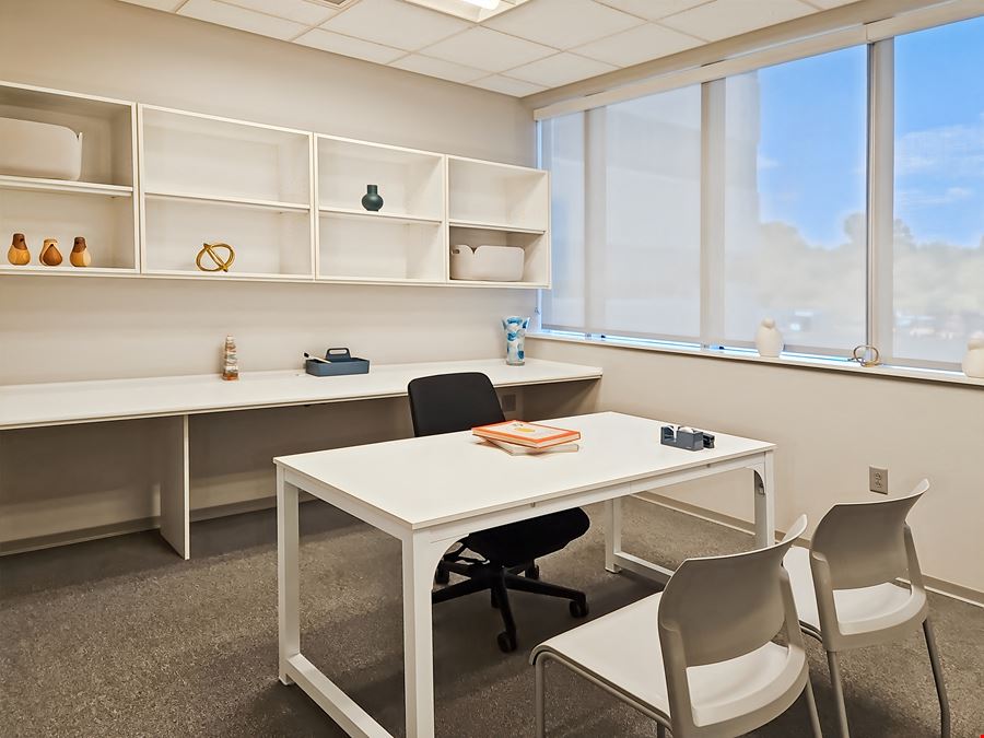 OH, Louisville - KMG Building