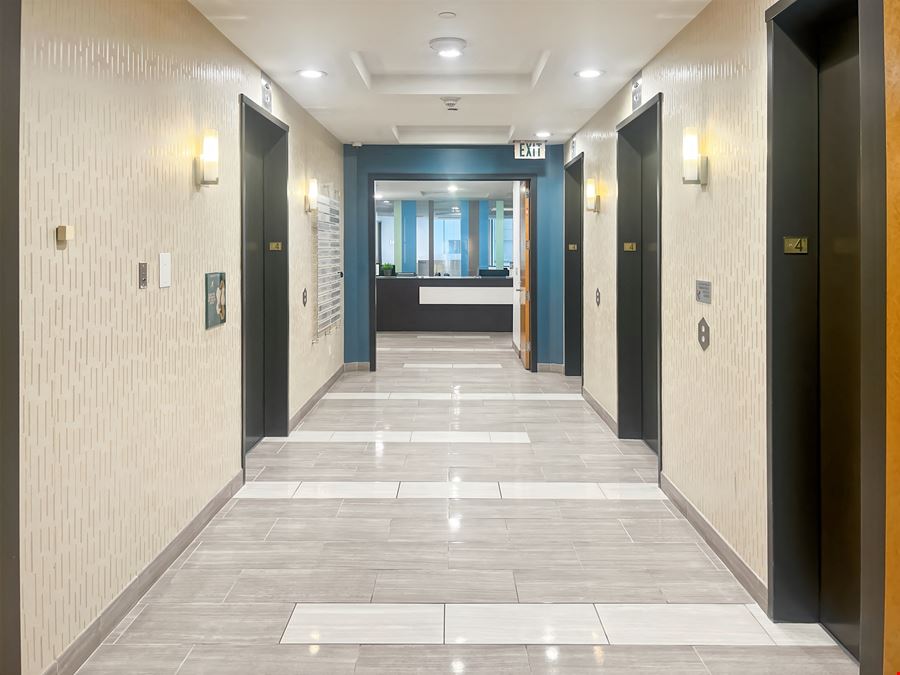 CA, San Diego - Emerald Plaza