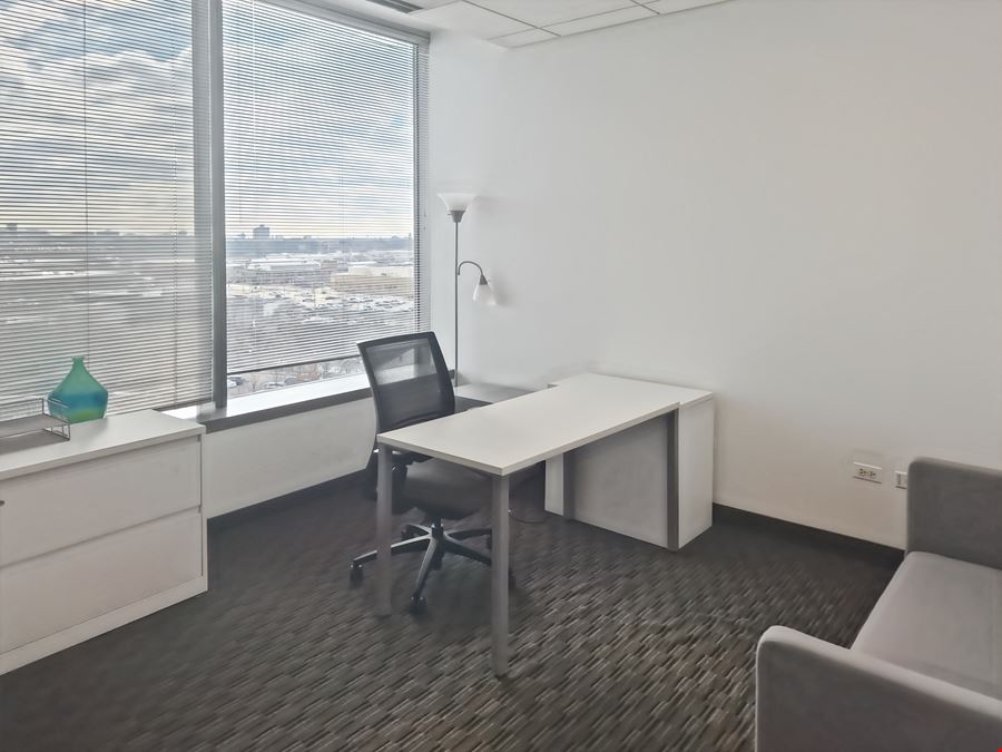 Regus - Chicago – Lincoln Park