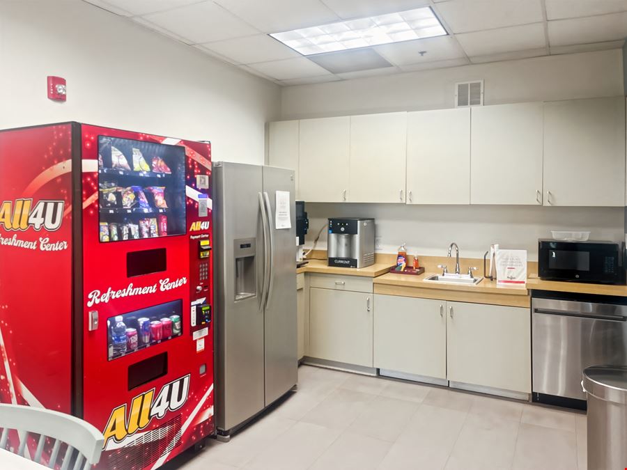 NC, Charlotte - Southpark Fairview